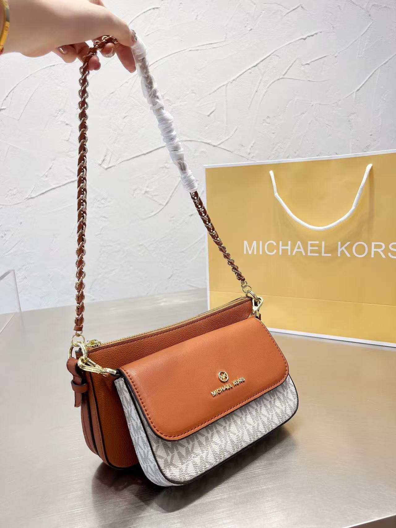 Yepyeni Michael Kors Ole Jet S - Women'S Bags Michael Kors incelemesi ve fiyatı